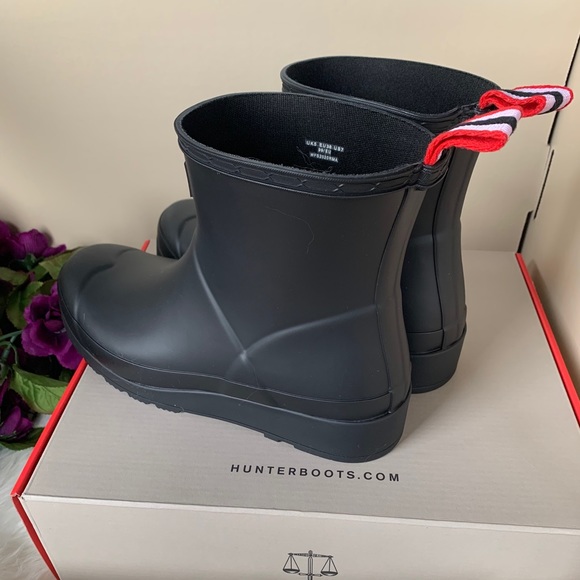 NIB Women’s Hunter Playboot Black Wedge Rainboot - Picture 6 of 6